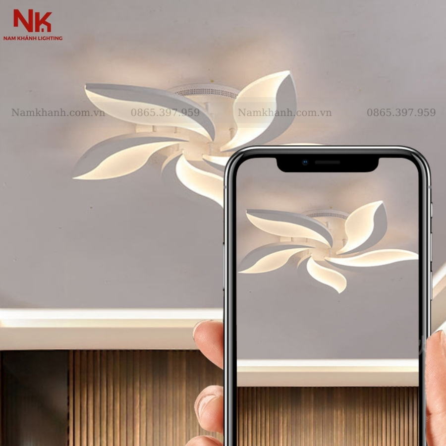 Đèn Ốp Trần Cánh Lông Mày