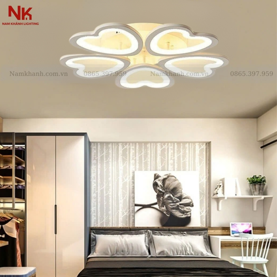 Đèn Ốp Trần Cánh Tim